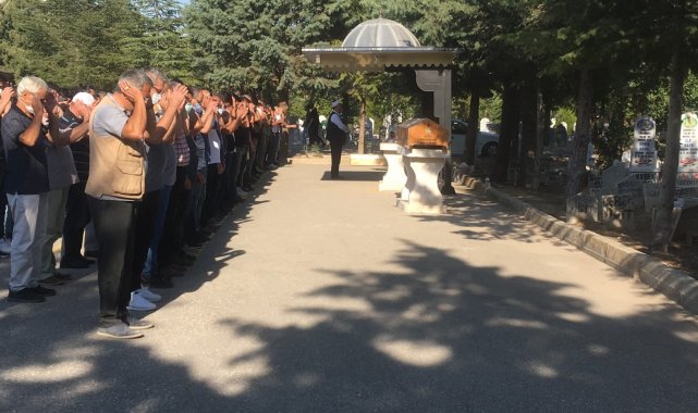 Konya&#039;daki kazada hayatını kaybeden 3 genç toprağa verildi