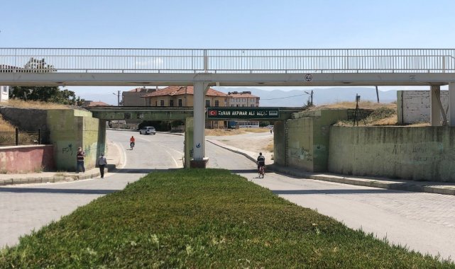 Köprüden düşen genç hayatını kaybetti