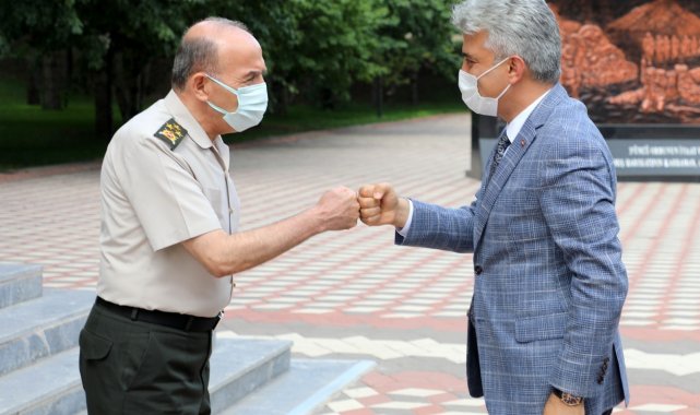 Korgeneral Öngay ve Tuğgeneral Şan, YAŞ kararıyla emekliye sevk edildi