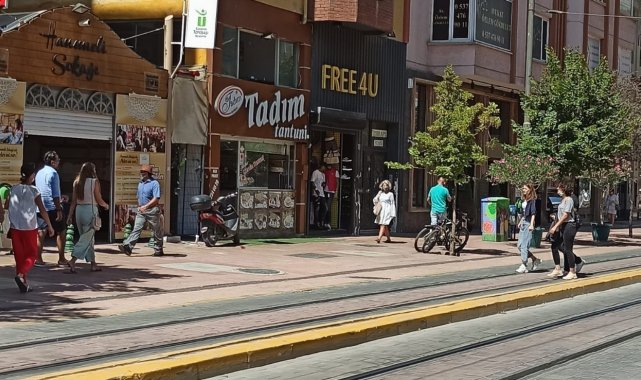 Korona virüs vaka sayısının artmasında vatandaşlar yine vatandaşları suçladı