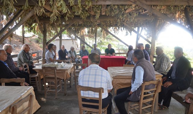 Kozan Belediye Başkanı Özgan, kırsaldaki mahalle sakinleri ile buluştu