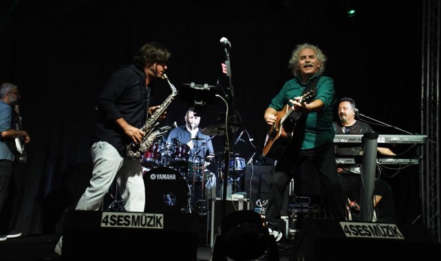 Kuşadası&#039;nda &#039;Yeni Türkü&#039; rüzgarı esti