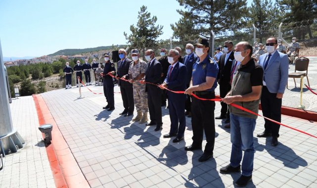 Kütahya&#039;yı temsilen 43 metre uzunluğundaki göndere Türk bayrağı çekildi