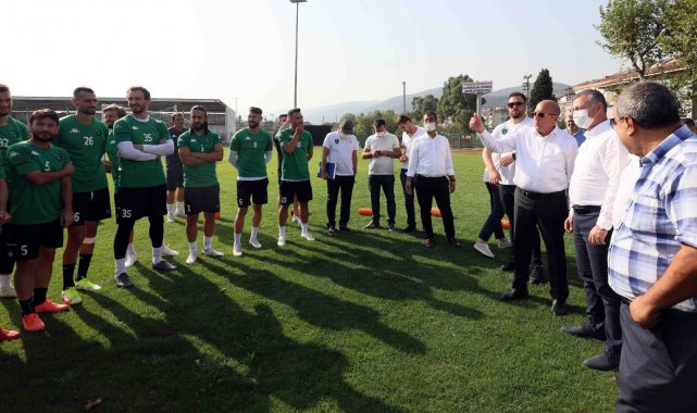 Maç öncesi Büyükakın&#039;dan Kocaelispor&#039;a moral ziyareti