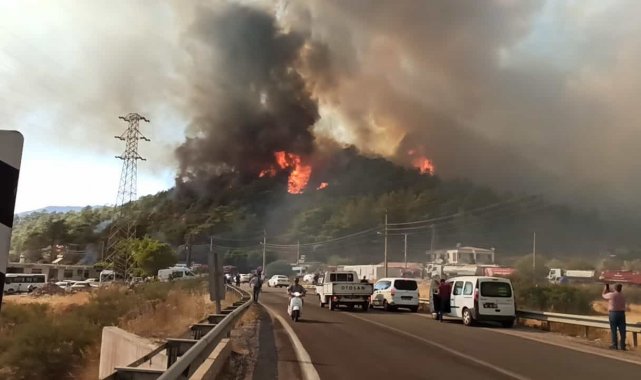 Marmaris Hisarönü tahliye ediliyor