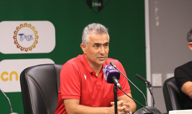 Mehmet Altıparmak: &quot;Çok kötü sahada oynadık&quot;