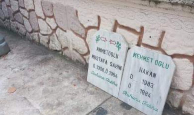 Mezar taşlarını çöpe attılar