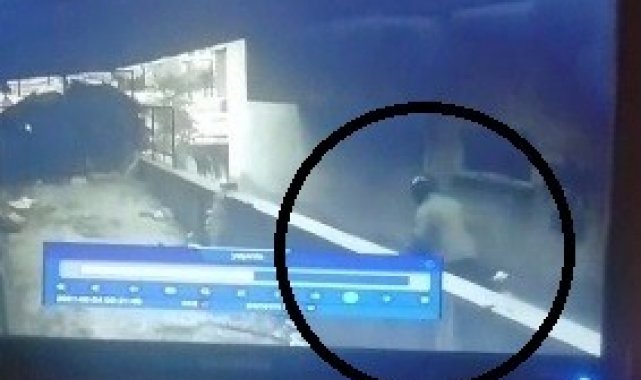 Motosiklet hırsızı kameralara yakalandı