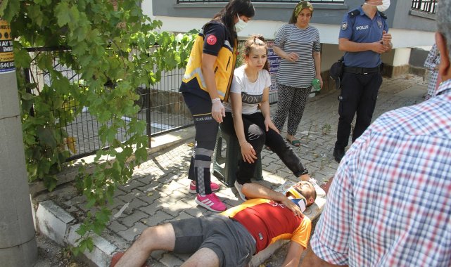 Motosiklet ile minibüs kafa kafaya çarpıştı: 2 yaralı