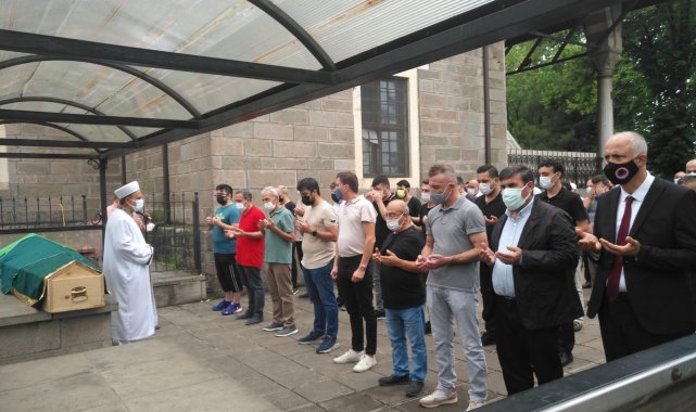 Olimpiyat şampiyonu Busenaz Sürmeneli&#039;nin acı günü