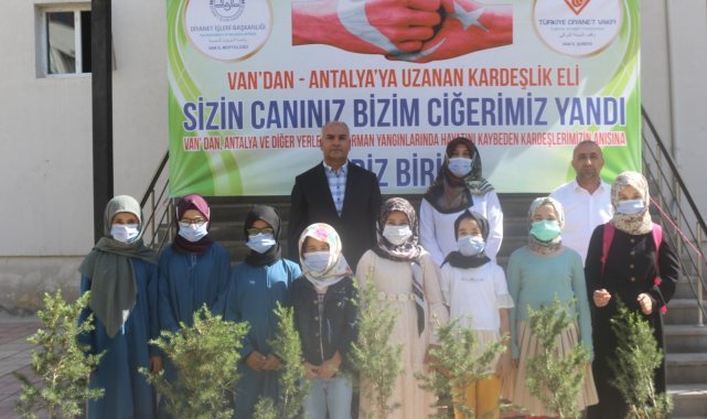 Orman yangını şehitleri anısına fidan bağışı