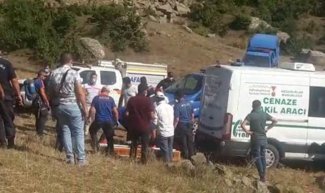 Ormanda bulunan Emine öğretmenin cesedi, adli tıp kurumuna gönderildi