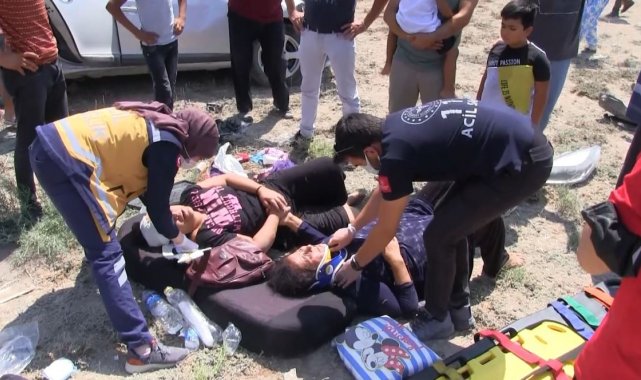 Otomobilin hurdaya döndüğü kazada sürücü gözyaşlarını tutamadı