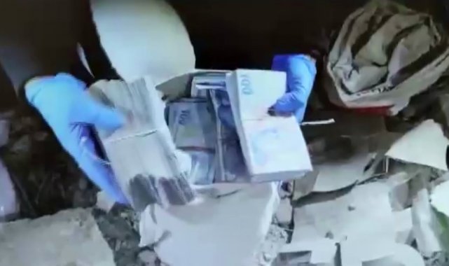 Otomobilin içindeki 1 milyon lirayı çalan 3 kişi yakalandı