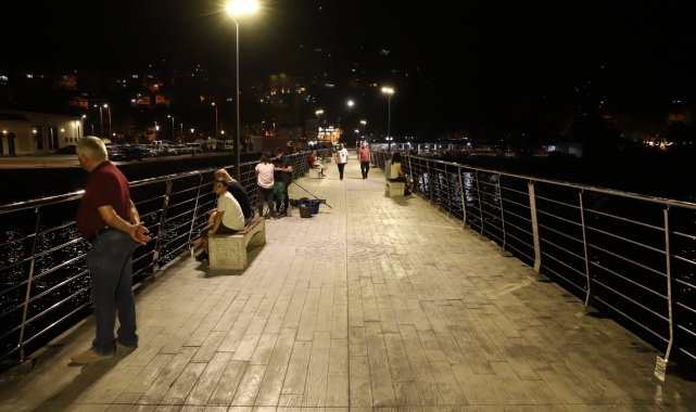 Perşembe iskelesi ışıl ışıl