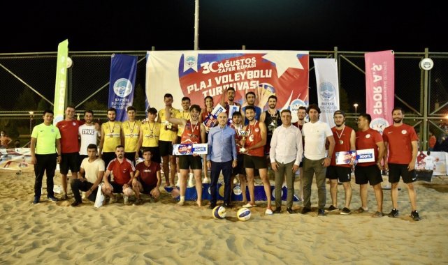 Plaj Voleybol turnuvası sona erdi