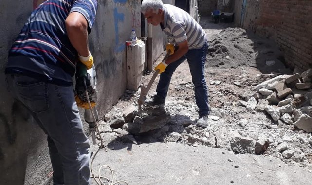 Sakarya Caddesine bağlantıyı sağlayan sokaklar restore ediliyor