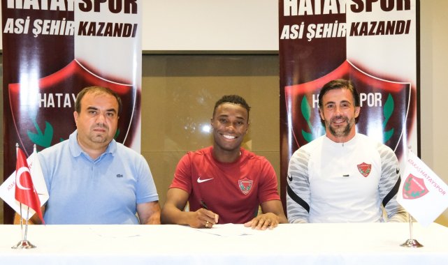 Sam Adekugbe resmen Hatayspor&#039;da