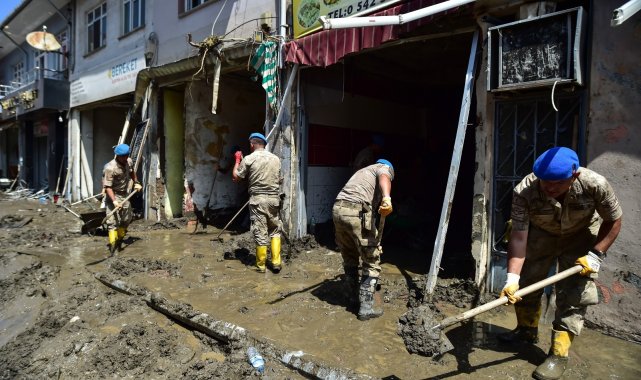 Selin vurduğu ilçeyi komandolar temizliyor