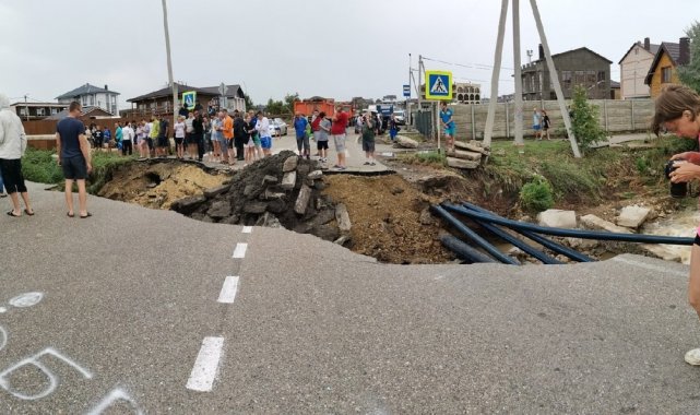 Selin vurduğu Rusya&#039;nın güneyinde acil durum ilan edildi