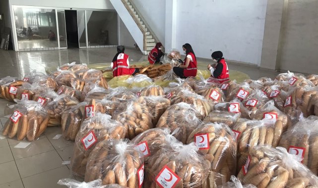 Selzedelere 10 bin ekmek gönderildi
