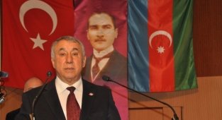 Serdar Ünsal, "Azerbaycan'ın ikinci Cumhurbaşkanı Elçibey'i rahmetle anıyoruz"