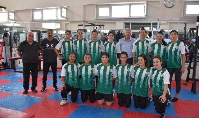 Sivas Belediyespor Hentbol Takımı idmanlara başladı