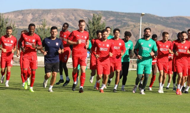 Sivasspor&#039;da Göztepe maçı öncesi 4 eksik!