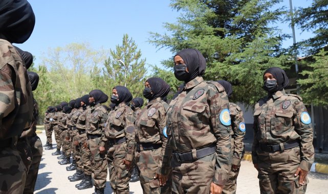 Somalili kadın polislere Türkiye&#039;de özel harekat eğitimi