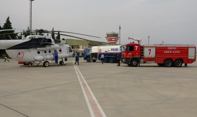 Süleyman Demirel Havalimanı&#039;nda yangınlarla mücadelede yoğun mesai
