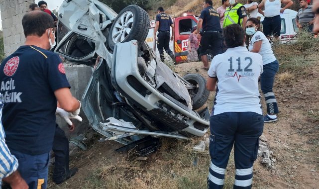 Sürücü takla atan otomobilde sıkışarak yaralandı