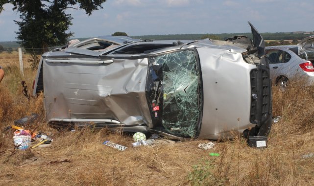 Takla atan araçtan burnu bile kanamadan çıktı