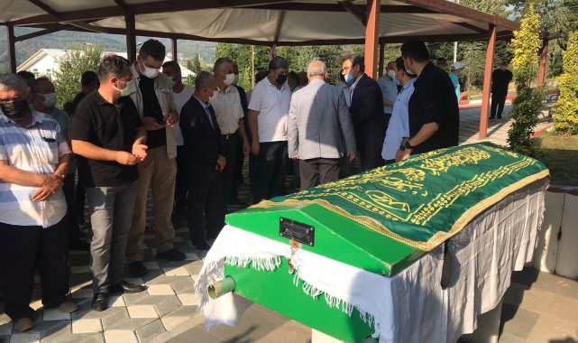 Tekirdağ Valisi Aziz Yıldırım&#039;ın annesi son yolculuğuna uğurlandı