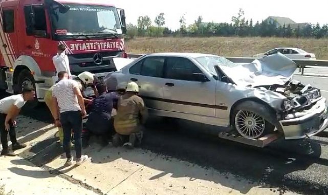 Tem Otoyolunda zincirleme kaza: 5 araç karıştı, 2 yaralı