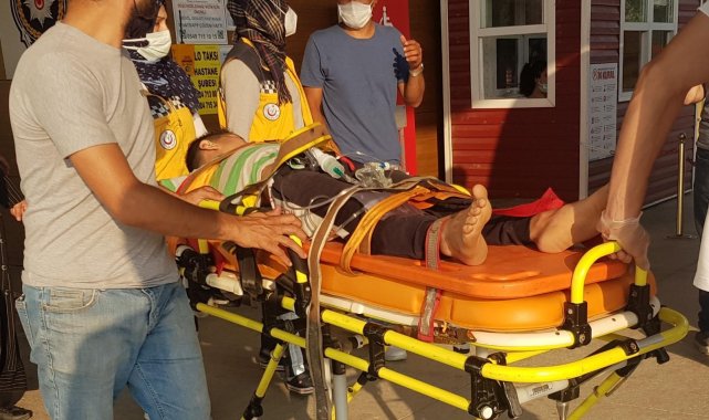 Traktörden düşen torununu fark edemedi, üzerinden geçti