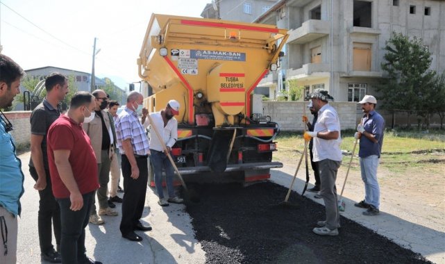 Tuşba Belediyesinin asfalt yama çalışmaları aralıksız sürüyor