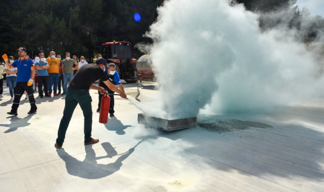 Üniversite personellerine yangın eğitimi verildi