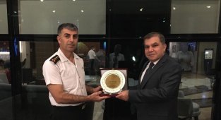 Vali Işık'tan İl Jandarma Komutanı Şahin'e veda yemeği