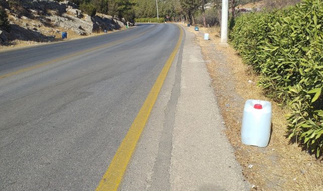 Yangın tehlikesine karşı 700 bidon konuldu