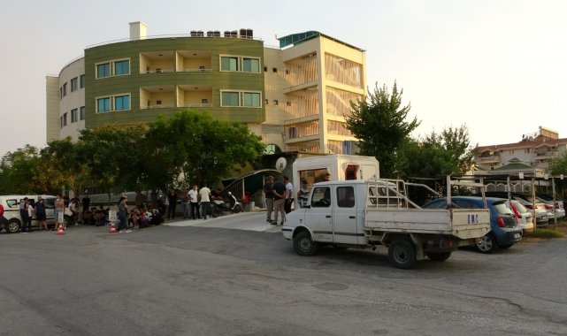 Yangından etkilenenlere su taşırken, fenalaşıp hayatını kaybetti