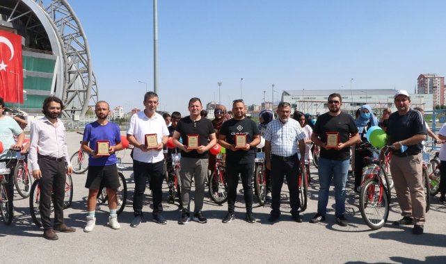 Yetim çocuklar bisiklet eğitimi aldılar