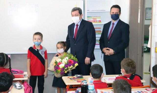 154 bin 532 öğrenci ders başı yaptı