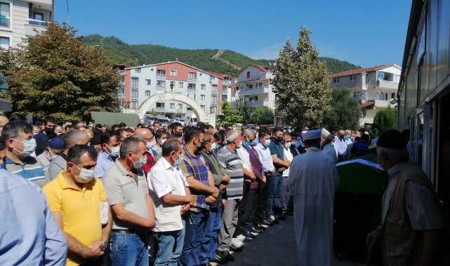 22 yaşındaki kurye koli taşırken kalbine yenik düştü