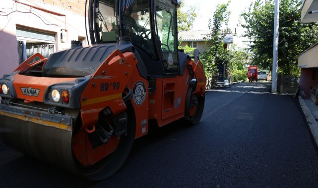32 Evler&#039;de sekiz sokak daha asfaltlandı