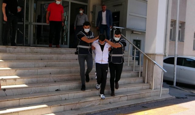 8 Farklı dosyadan aranan şahıs kanepede saklanırken yakalandı