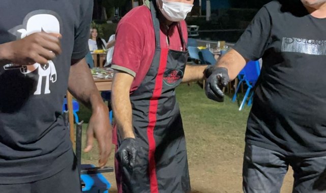 Adana Demirsporlu futbolculara kebap keyfi