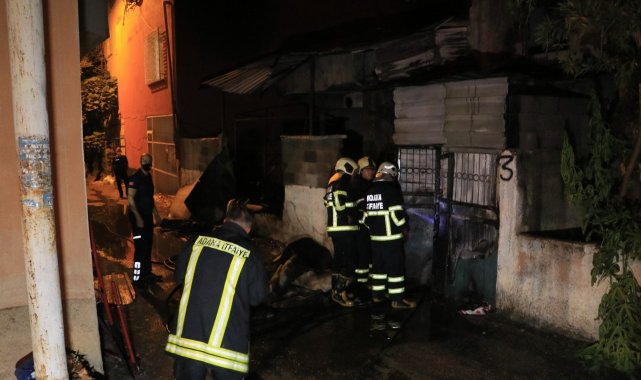 Adana&#039;da müstakil evi benzin döküp ateşe verdiler