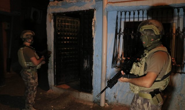 Adana&#039;da şafak vakti narkotik operasyonu