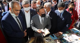 Afyonkarahisar 3. Kitap Fuarı kapılarını açtı