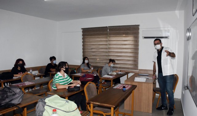 Ahmet Erkal Destek Eğitim Kurs Merkezi tam gün eğitime başladı